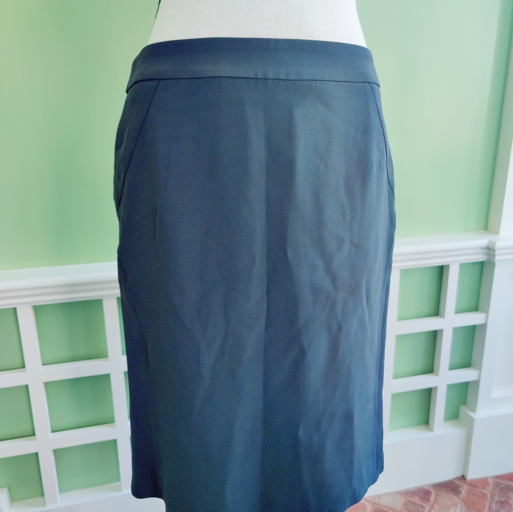 Armani Collezioni Size 42 dark gray skirt - Picture 2 of 6